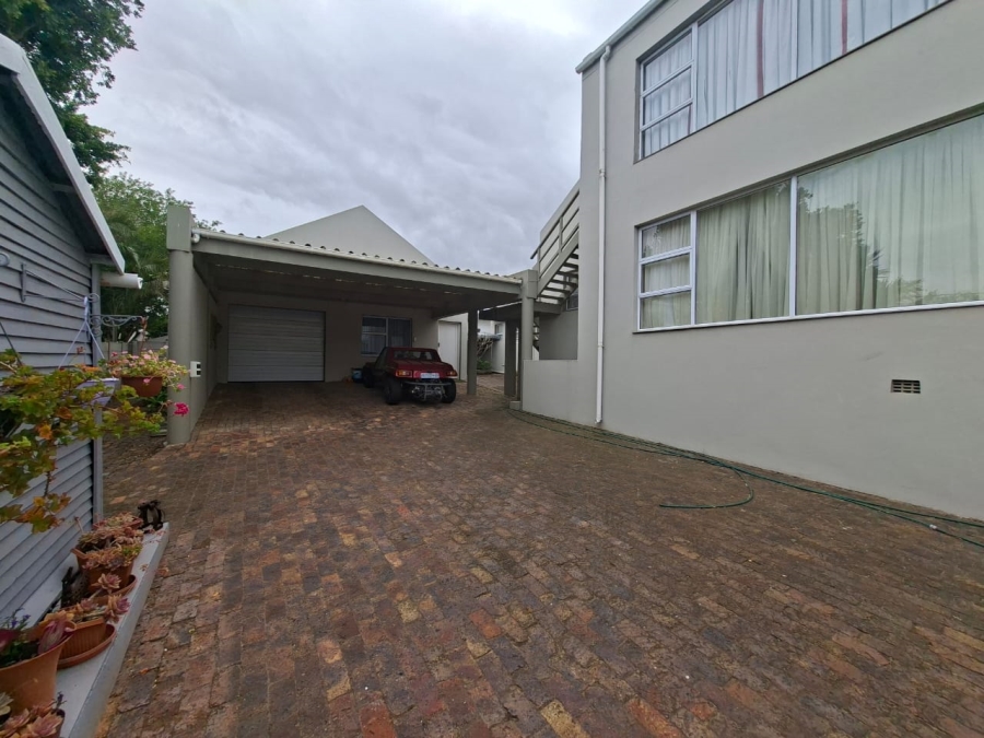 4 Bedroom Property for Sale in Hartenbos Central Western Cape